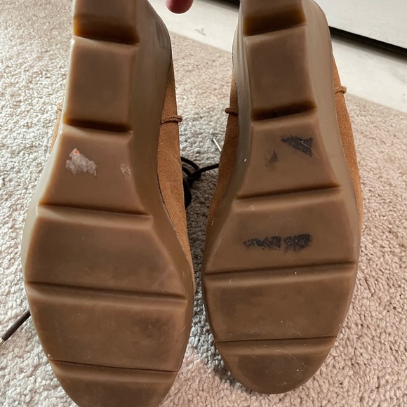 Size 10 women’s camel suede platform, wedge winter boots - Picture 5 of 5
